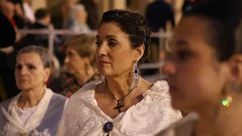 b&uacute;scate-rosario-cristal-8