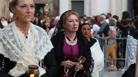 b&uacute;scate-rosario-cristal-16