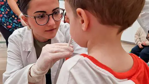 vacunaci&oacute;n ni&ntilde;os gripe colegios