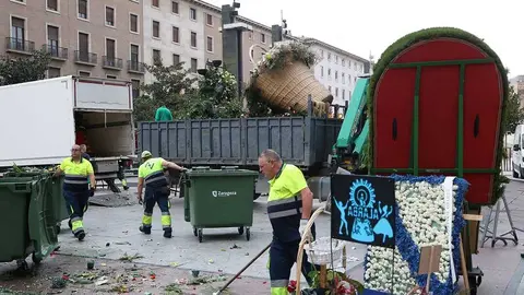 retirada-flores-manto-virgen-24