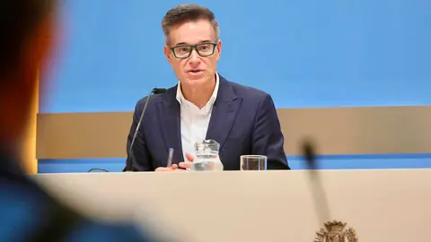 El consejero de Urbanismo, V&iacute;ctor Serrano, ha se&ntilde;alado que un 60% de los afectados por los destrozos en el cementerio quiere denunciar.