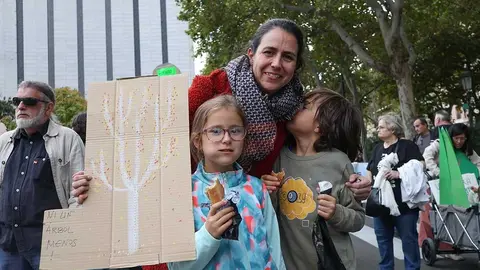 manifestaci&oacute;n-cambio-clim&aacute;tico-12