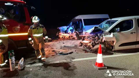 Cuatro personas han resultado heridas este jueves por la tarde en un accidente de tr&aacute;fico ocurrido en la N-122. Fuente: Bomberos DPZ