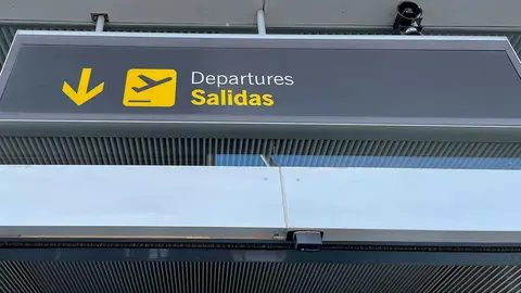 Los ciudadanos chinos con pasaportes falsos fueron detectados en el aeropuerto de Zaragoza. Foto de Archivo
