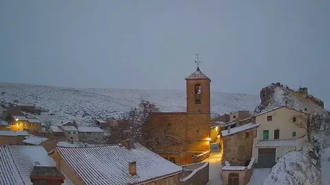 Foto de un pueblo de Teruel nevado. Fuente: Ibericam