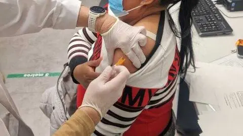 Jornada de vacunaci&oacute;n sin cita para gripe y COVID en el Hospital Nuestra Se&ntilde;ora de Gracia de Zaragoza