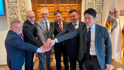 Firma del acuerdo entre Duoli Technology, Fagor Ederlan, Leapmotor y el Ayuntamiento de Borja este martes. Foto: Fagor Ederlan Group
