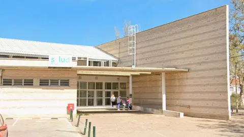 El centro de salud de Casetas vivi&oacute; una violenta agresi&oacute;n hacia personal sanitario en 2022 por la que cuyo autor ha sido ahora condenado.