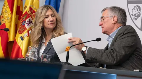 Imagen de archivo. Mar Vaquero y Manuel Blasco en Consejo de Gobierno extraordinario. Foto: DGA/ Fabi&aacute;n Sim&oacute;n