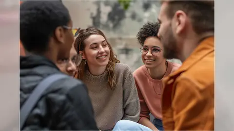 J&oacute;venes SERVIMEDIA