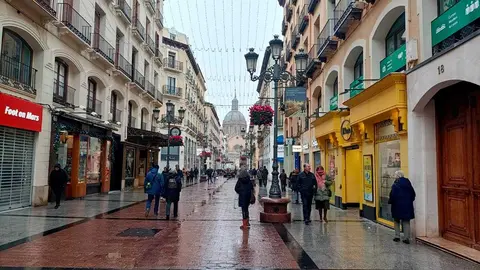 a&ntilde;o-nuevo-zaragoza-calles-churros-deportistas-fiesta