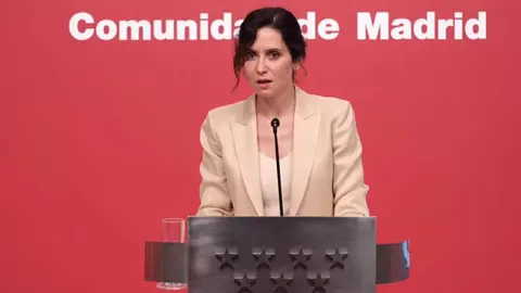Ayuso en una rueda de prensa | Foto de archivo de la Comunidad de Madrid