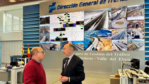 El delegado del Gobierno en Arag&oacute;n, Fernando Beltr&aacute;n, este lunes en el Centro de Gesti&oacute;n del Tr&aacute;fico de Zaragoza para hablar de la borrasca Francis.