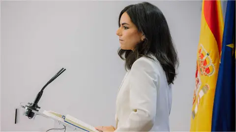 Pepa Mill&aacute;n en rueda de prensa en el Congreso | Foto de Vox