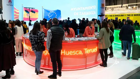 FITUR-6