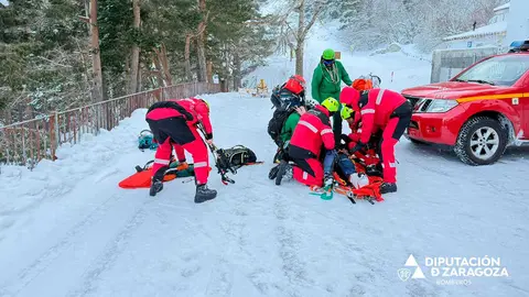 Rescate de tres monta&ntilde;eros en el Moncayo tras un alud. Foto: DPZ
