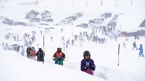 esqu&iacute;-nieve-grupo-aram&oacute;n