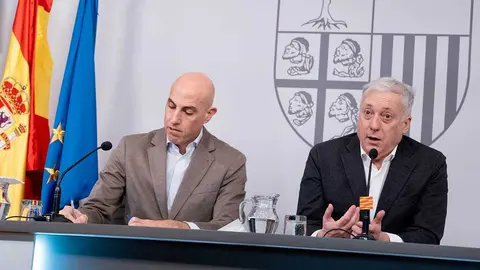 Octavio L&oacute;pez ha comparecido en rueda de prensa junto al director general de Transportes, David S&aacute;nchez Fraile. Foto: Fabi&aacute;n Sim&oacute;n