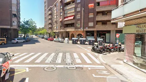 La discusi&oacute;n se produjo sobre las 20.00 horas de este lunes, en la calle Berenguer de Bardaj&iacute;, muy cerca de V&iacute;a Univ&eacute;rsitas y al lado del Parque de las Delicias.