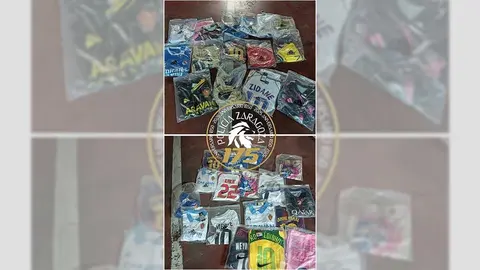 La Polic&iacute;a Local intervino el pasado domingo en el Rastro dos fardos con camisetas de f&uacute;tbol falsificadas.