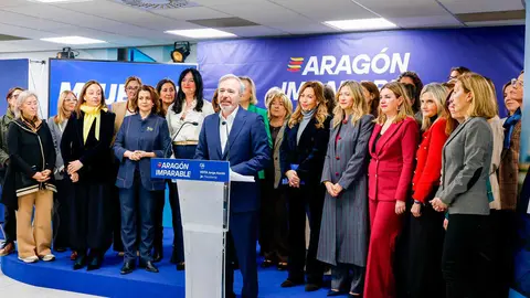 Azc&oacute;n, en un acto con las principales mujeres del partido. Foto: PP