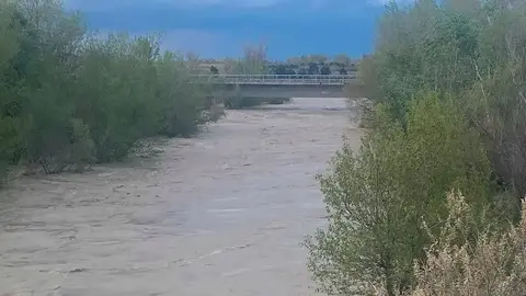 El r&iacute;o G&aacute;llego a su paso por Zuera. Foto de archivo de Arag&oacute;n Press