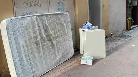 basura-gancho-protestas-vecinos-zaragoza-1