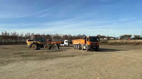 Las m&aacute;quinas ya han comenzado a trabajar en el terreno