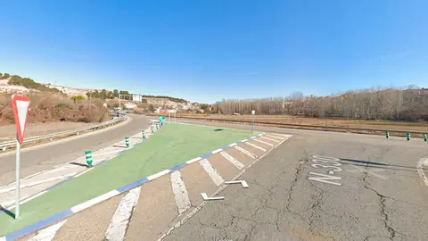 Se sustituir&aacute; la intersecci&oacute;n en T entre la N-330 y la N-234 por una nueva glorieta