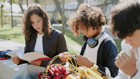 P&aacute;rate a Pensar 2025-26_Aldeas Infantiles SOS