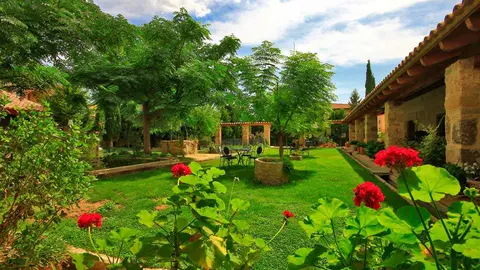 Jard&iacute;n del hotel. Foto: web