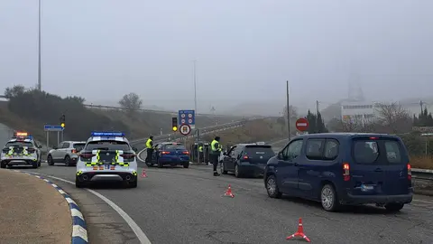 La Guardia Civil de Huesca caz&oacute; a dos conductores cometiendo infracciones el mismo d&iacute;a en diferentes carreteras de la provincia oscense. Foto de Archivo