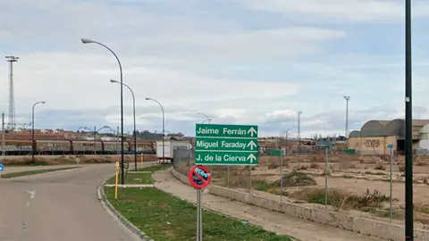 La presunta agresi&oacute;n sexual por parte de dos encapuchados a una joven se produjo en el pol&iacute;gono industrial de Cogullada, en Zaragoza.
