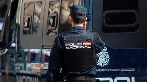 La Polic&iacute;a Nacional en Zaragoza ha ejecutado la orden de expulsi&oacute;n del territorio espa&ntilde;ol de un "peligroso delincuente". Foto de Archivo: Pilar &Aacute;lvarez