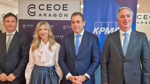 La vicepresidenta de Arag&oacute;n, Mar Vaquero, y el presidente de CEOE Arag&oacute;n, Benito Tesier, han asistido a la presentaci&oacute;n del informe 'Perspectivas Arag&oacute;n 2026' | Foto: DGA