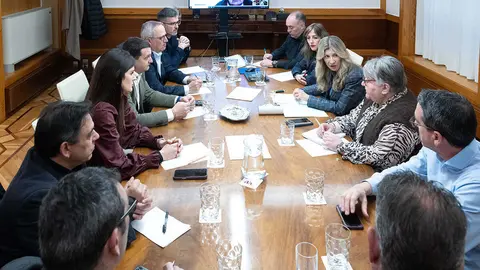 El pasado lunes el Gobierno de Arag&oacute;n se reuni&oacute; con diez municipios afectados por el recorte del Nudo Mud&eacute;jar | Foto: DGA / Fabi&aacute;n Sim&oacute;n