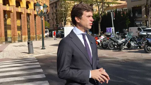 Delante de la Misericordia, Ram&oacute;n Celma ha pedido a la DPZ que ponga todos sus esfuerzos en que se celebre la Feria del Pilar | Foto: Arag&oacute;n Press