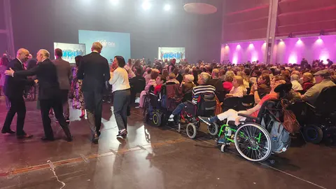 La Sala Multiusos ha acogido la gala por el 50 aniversario de la Fundaci&oacute;n Dfa | Foto: Arag&oacute;n Press