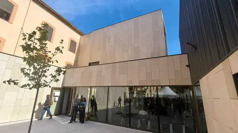 albergue-nuevo-edificio-zaragoza-8