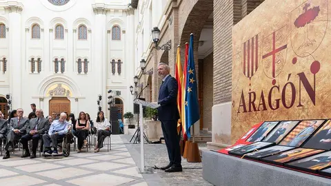 Jorge Azc&oacute;n esta tarde durante la inauguraci&oacute;n de los retratos de los expresidentes. Foto: DGA/ Fabi&aacute;n Sim&oacute;n