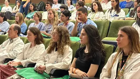 mir alumnos m&eacute;dicos medicina sanidad