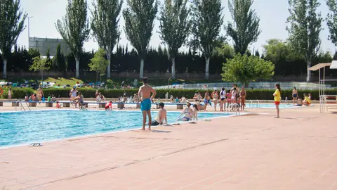 PISCINAS