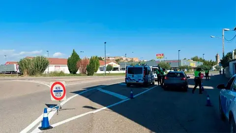 La Polic&iacute;a de Ejea de los Caballeros ha interceptado a dos conductores sin puntos en apenas una semana. Foto: Polic&iacute;a Ejea