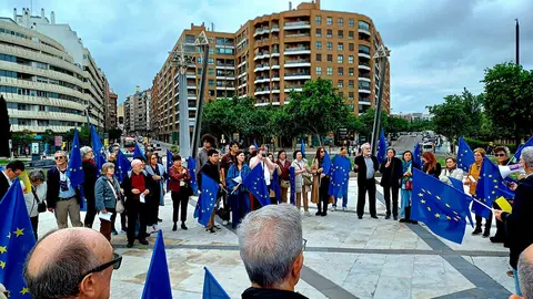 Los socialistas se han concentrado este s&aacute;bado en la plaza de Europa | Foto: PSOE