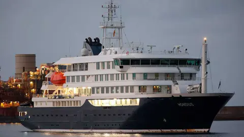 El 'Hondius', en el puerto de Granadilla | Foto de Ministerio de Sanidad