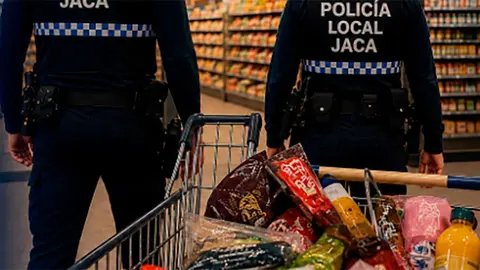 La Polic&iacute;a de Jaca ha detenido a una pareja por presuntamente robar un carro de la compra con productos valorados en 1.500 euros. Foto: Polic&iacute;a Jaca