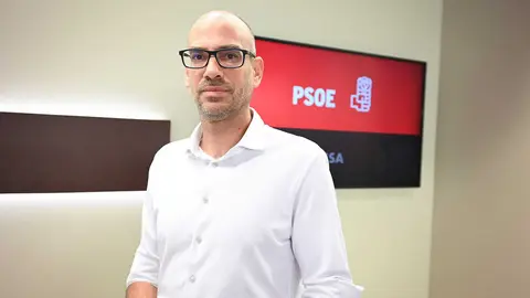 El diputado socialista, Jorge Pastor, ha denunciado la privatizaci&oacute;n de la Formaci&oacute;n Profesional | Foto: PSOE Arag&oacute;n