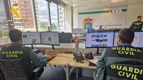 La Guardia Civil investiga a un estafador que suplant&oacute; la identidad de un empleado de una empresa zaragozana para cambiar el n&uacute;mero de cuenta, donde se ingresa el sueldo | Foto: Guardia Civil