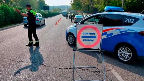 La Polic&iacute;a Local de Zaragoza ha investigado a nueve conductores por delitos contra la seguridad vial en apenas cuatro d&iacute;as. Foto de Archivo