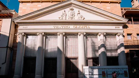 El-Teatro-Olimpia-ya-se-prepara-para-el-54HIFF.-FOTO---Adela-Moreno-(El-Estudio)